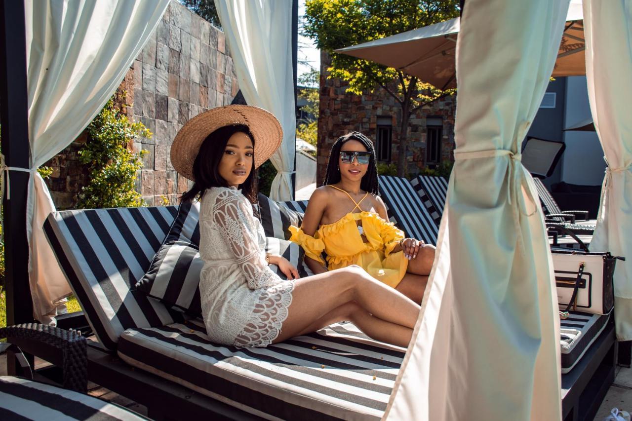Seven Villa Hotel & Spa Johannesburg Ngoại thất bức ảnh The Cabana