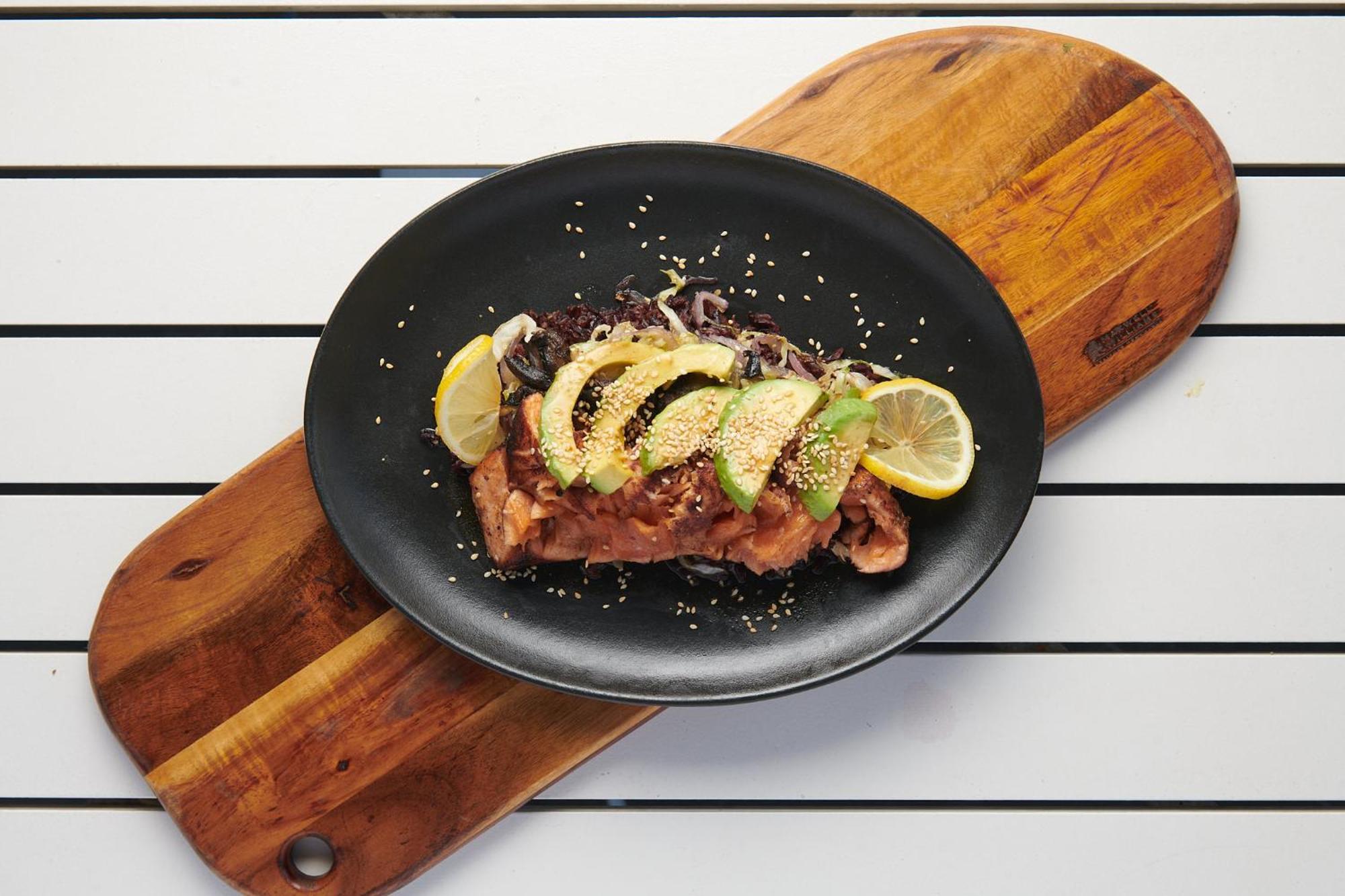 Seven Villa Hotel & Spa Johannesburg Ngoại thất bức ảnh A plate of poke
