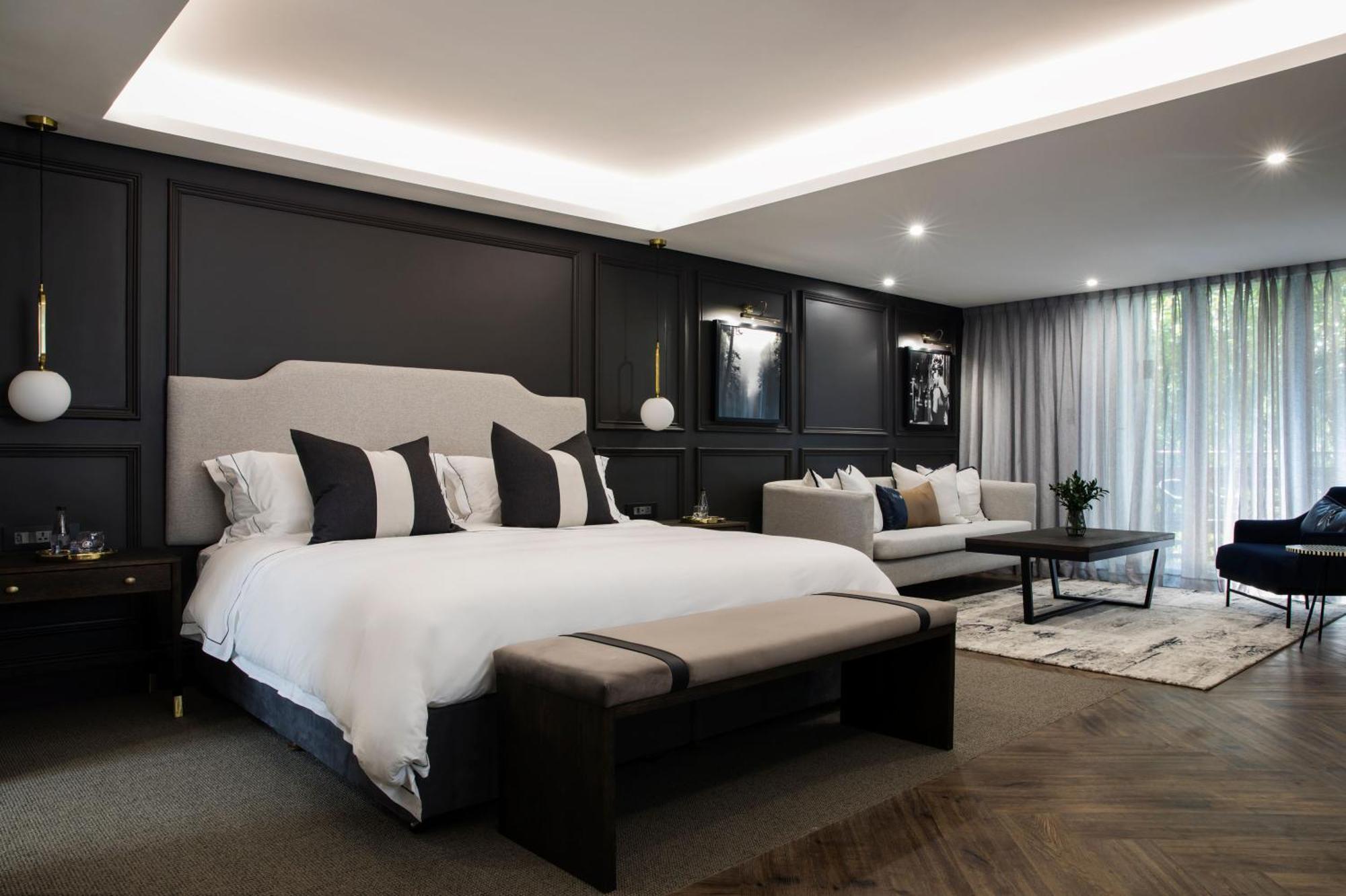 Seven Villa Hotel & Spa Johannesburg Ngoại thất bức ảnh A bedroom at The Hari